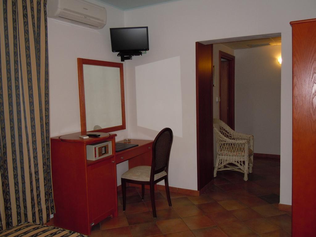 Il Castello Hotel Villaputzu Ruang foto